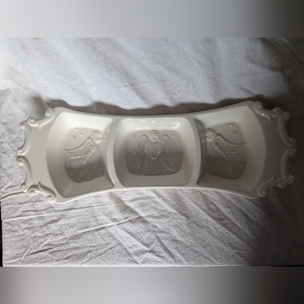 2/30$ GANZ Cream Divided Serveware Dish With Angels
